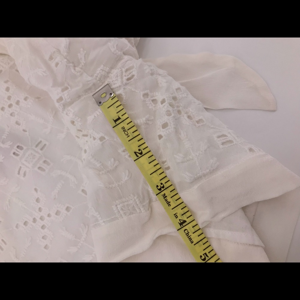 Massimo Dutti Off White Lace Shorts Sz 8 EUC - Picture 6 of 8